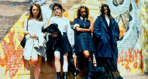 EL REBOOT DE JÓVENES Y BRUJAS FINALIZA SU RODAJE