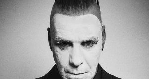TILL LINDEMANN: NEGATIVO POR CORONAVIRUS.