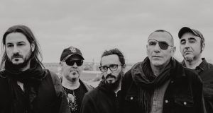 SÍNKOPE Entra en el puesto nº2 de los 100 discos más vendidos con su nuevo álbum ‘Por Pensar le Dio al Hombre’