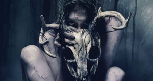 MADRE OSCURA NOS PRESENTA SU TRÁILER EN ESPAÑOL