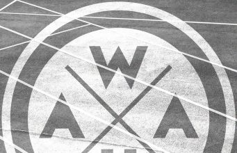 ENTREVISTA ZOMBIE: HOY TENEMOS ENTRE LOS MUERTOS VIVIENTES A WE ARE APES!