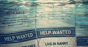 LA MALDICIÓN DE BLY MANOR NOS PRESENTA LOS PÓSTERS DE SUS PERSONAJES