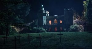 LA MALDICIÓN DE LAKE MANOR NOS PRESENTA TRÁILER EN ESPAÑOL