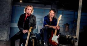 ADRIAN SMITH & RICHIE KOTZEN: anuncian disco juntos y presentan su primer videoclip. Ambos nos hablan de su nuevo disco.