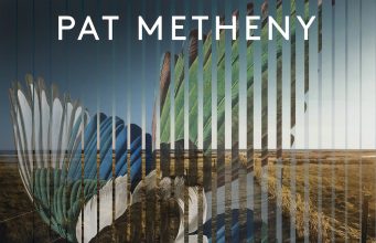 PAT METHENY NOS AVANZA SU MULTIMOVIMIENTO DE GUITARRA CLÁSICA