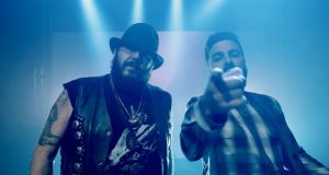 Huecco presenta «Idiota» en dúo explosivo con Kutxi Romero