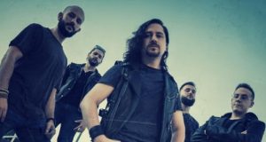 REYLOBO presenta «La Jauría Humana» un video lírico y las FECHAS para 2021