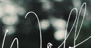 WOLF NOS PRESENTA SU PRIMER PÓSTER