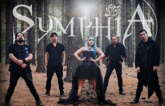 Caminando por el pavimento del talento oculto, hoy nos encontramos a Symphia a los que os invitamos a conocer.