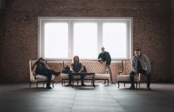 Hoy entrevistamos en Zombie War Press a Alejandro del Vecchio de Edge Of Forever