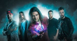 ¿Quieres revivir uno de los clásicos del heavy metal español? Dragonfly te lo trae de la mano.