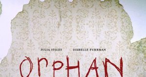 LA HUÉRFANA: PRIMER ASESINATO NOS PRESENTA SU FECHA DE ESTRENO Y PÓSTER