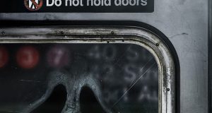 SCREAM 6 NOS PRESENTA SU PÓSTER Y TRÁILER OFICIAL